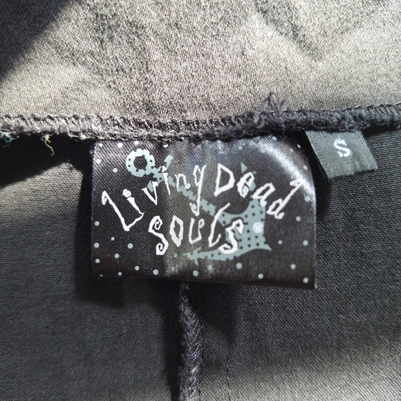 Black Polka Trim Sweetheart Romper with Anchor Embroidery - Picture 9 of 10